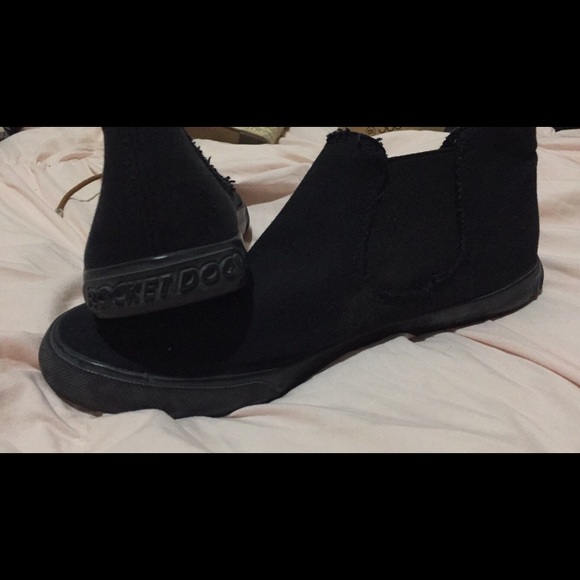 Shoes and purse - Picture 7 of 8